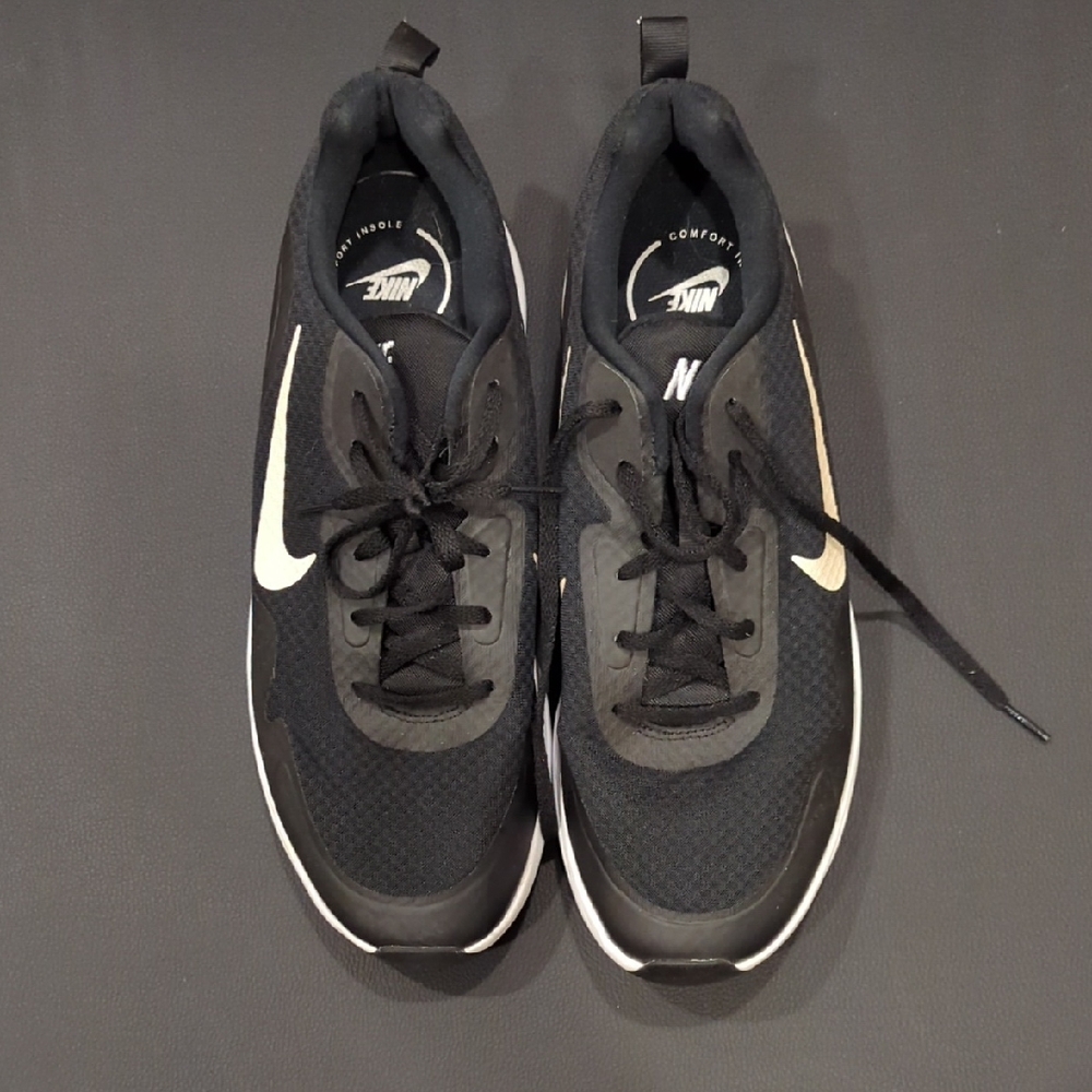 Nike Black Sneakers Modern Design